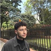 Si sientes curiosidad por el mundo musical o deseas mejorar con tu instrumento, me apasiona trabajar con nuevos músicos. Escríbeme